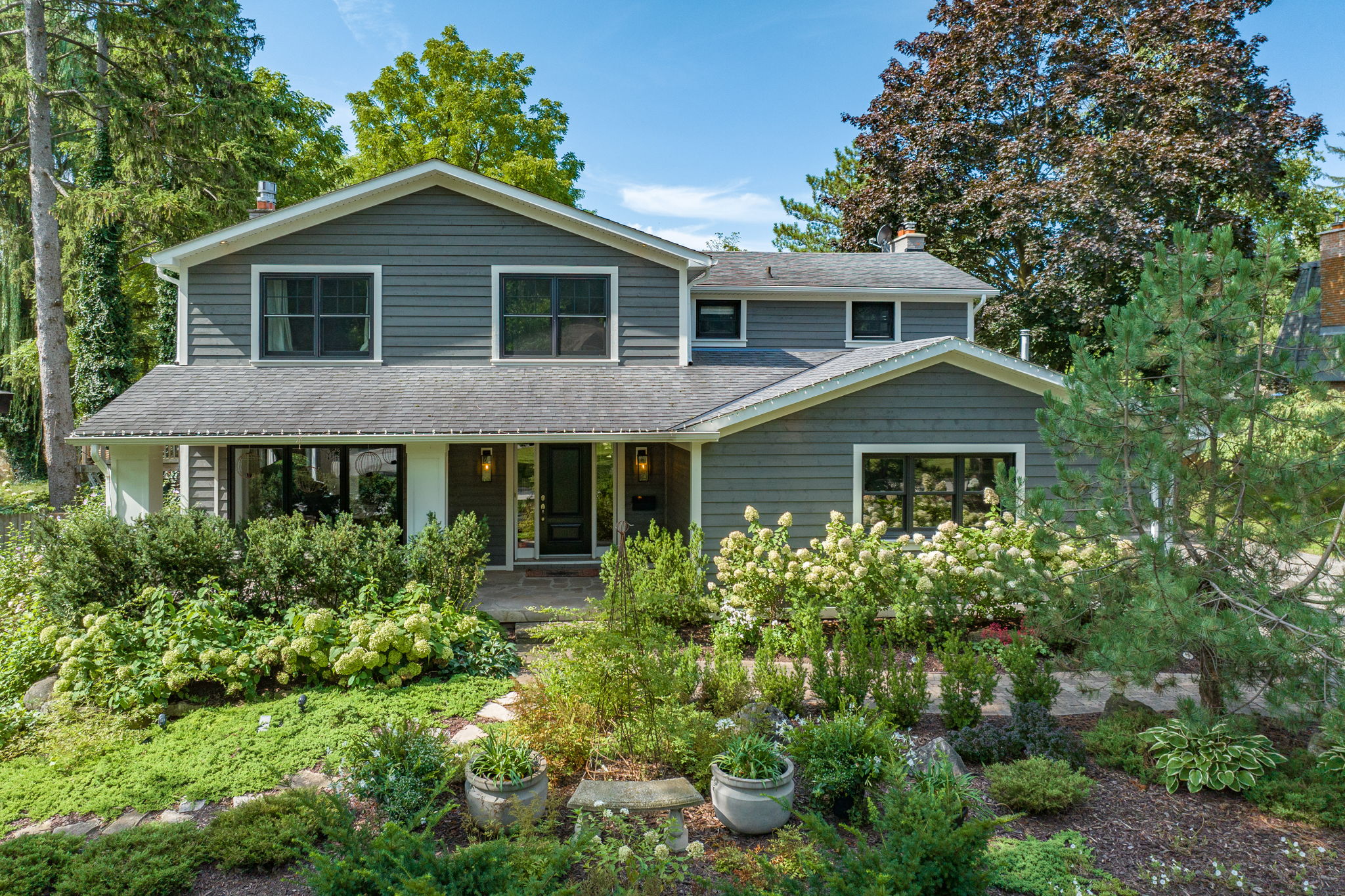 446 Copeland Crt., Oakville, Ontario